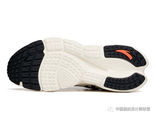 鞋圖丨國貨安踏 科技賦能，運動時尚的匠心之作